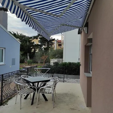 Quattro Appartement Starigrad Paklenica