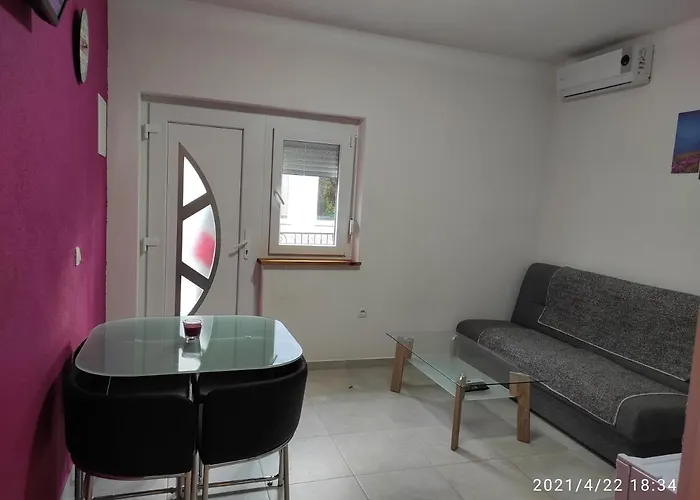 Quattro Apartamento Starigrad Paklenica