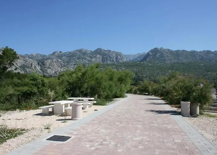 Quattro Appartement Starigrad Paklenica