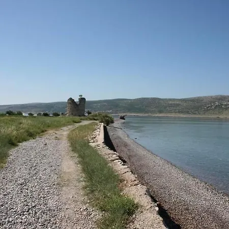Quattro Starigrad-Paklenica
