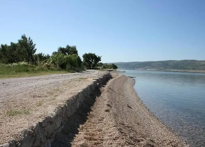 Апартаменты Quattro Стариград-Пакленица